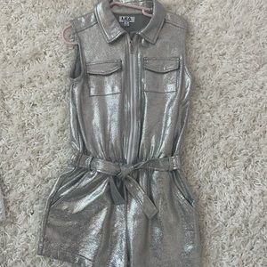 Mia silver romper size m